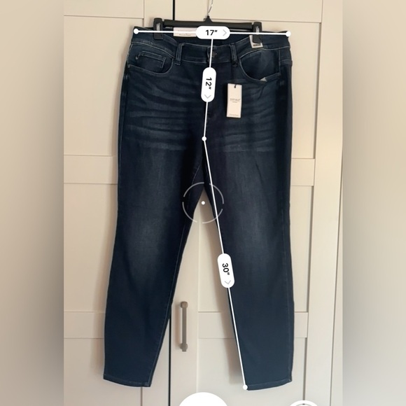 Judy Blue Slim Straight Jeans Women's 16W Medium Wash Denim Stretch Pockets NWT - Picture 5 of 5